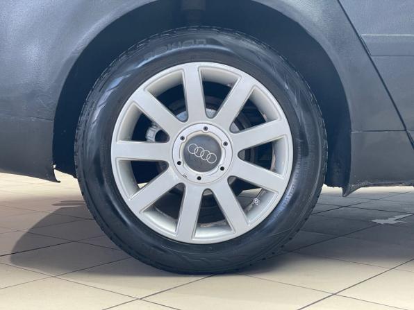 Audi A6 II (C5) Рестайлинг с пробегом 2002 года, цена 399 000 рублей, 253691 км, седан, Автокод Объявления