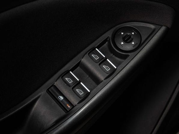 Ford Focus III Рестайлинг с пробегом 2016 года, цена 1 210 000 рублей, 122500 км, хэтчбек, Автокод Объявления