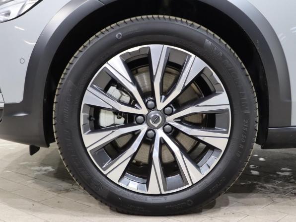 Volvo V90 Cross Country I Рестайлинг с пробегом 2024 года, цена 6 910 000 рублей, 19614 км, универсал, Автокод Объявления