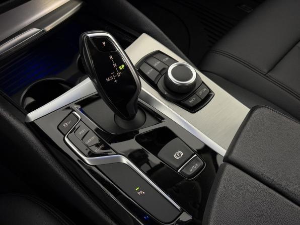 BMW 5 серии VII (G30/G31/G38) с пробегом 2020 года, цена 3 200 000 рублей, 175000 км, седан, Автокод Объявления