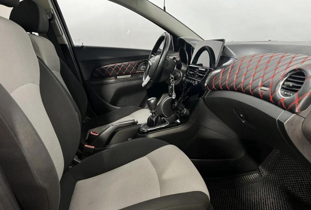 Chevrolet Cruze I Нижний Новгород  - изображение 13