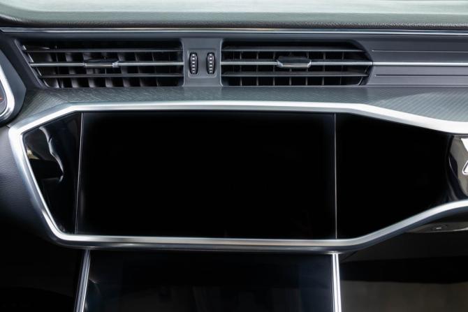 Audi A6 V (C8) с пробегом 2022 года, цена 4 349 000 рублей, 92300 км, седан, Автокод Объявления