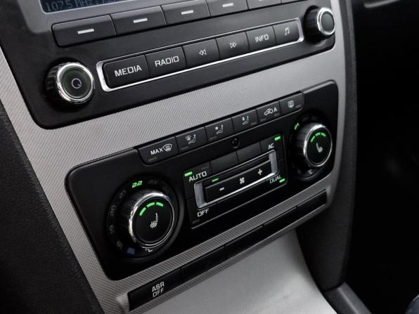 Skoda Octavia II (A5) Рестайлинг с пробегом 2010 года, цена 519 000 рублей, 280556 км, лифтбек, Автокод Объявления