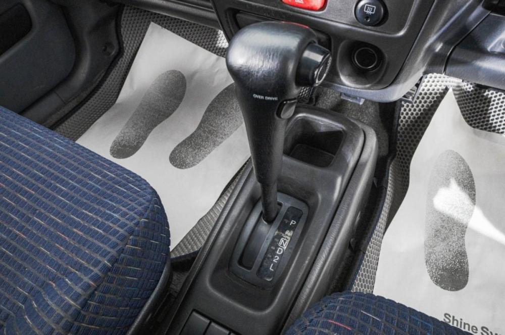 Suzuki Swift II Рестайлинг Барнаул  - изображение 17
