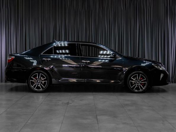 Toyota Camry VII (XV50) Рестайлинг 2 с пробегом 2017 года, цена 2 359 000 рублей, 195650 км, седан, Автокод Объявления