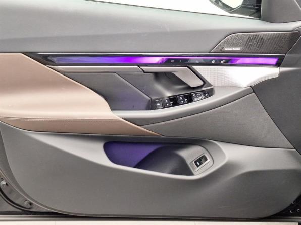 BMW 5 серии VIII (G60/G61/G68) с пробегом 2025 года, цена 9 200 000 рублей, 4510 км, седан, Автокод Объявления