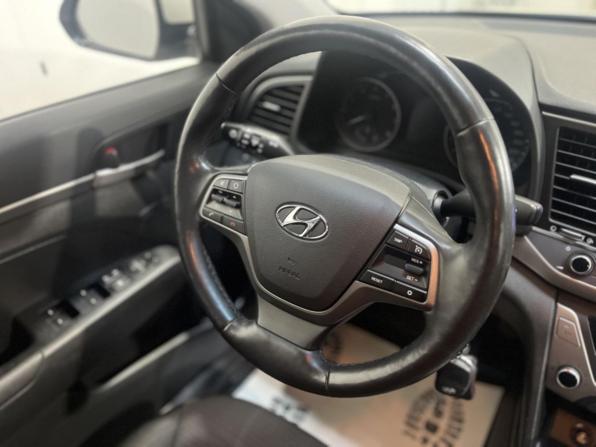 Hyundai Elantra VI (AD) с пробегом 2018 года, цена 1 455 000 рублей, 129610 км, седан, Автокод Объявления