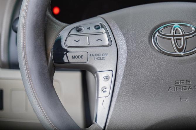 Toyota Camry VI (XV40) Рестайлинг с пробегом 2010 года, цена 1 099 000 рублей, 373000 км, седан, Автокод Объявления