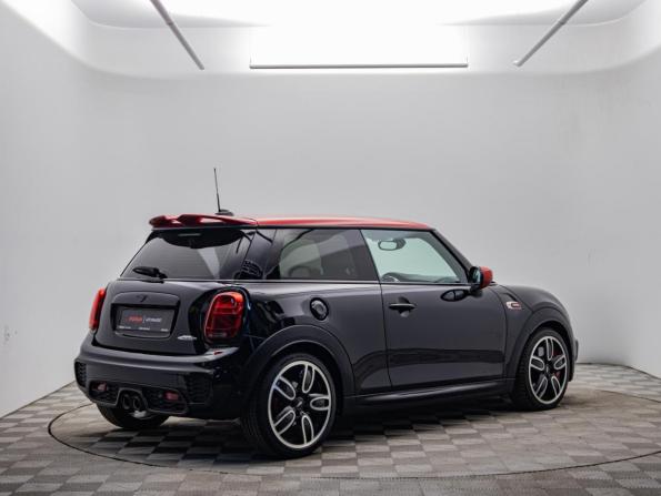 Mini Hatch III (F55/F56) Рестайлинг с пробегом 2019 года, цена 2 700 000 рублей, 64483 км, хэтчбек, Автокод Объявления