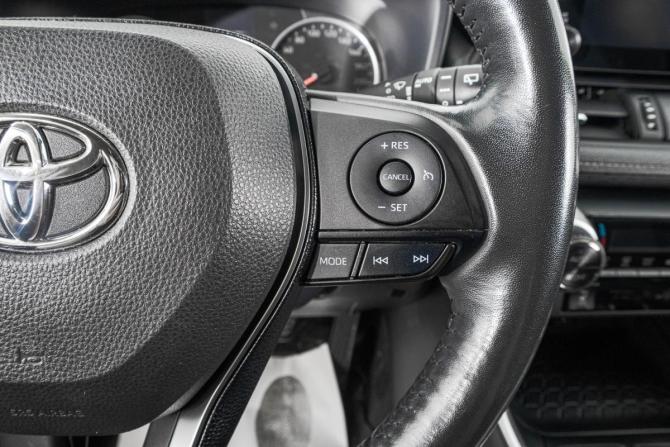Toyota RAV4 V (XA50) с пробегом 2021 года, цена 3 609 000 рублей, 87500 км, внедорожник, Автокод Объявления