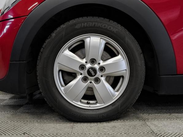 Mini Hatch III (F55/F56) Рестайлинг с пробегом 2019 года, цена 1 850 000 рублей, 107800 км, хэтчбек, Автокод Объявления