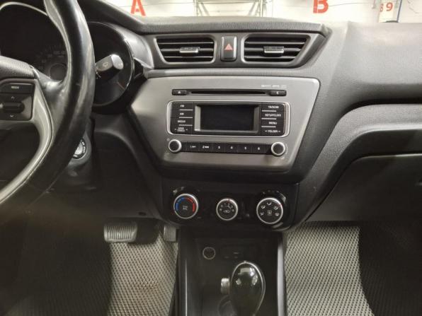 Kia Rio III Рестайлинг с пробегом 2016 года, цена 799 000 рублей, 229691 км, седан, Автокод Объявления