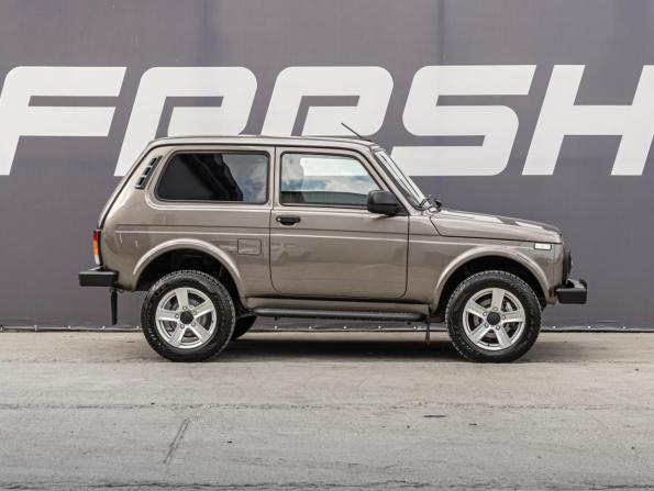 Lada (ВАЗ) Niva Legend с пробегом 2025 года, цена 999 000 рублей, 13008 км, внедорожник, Автокод Объявления