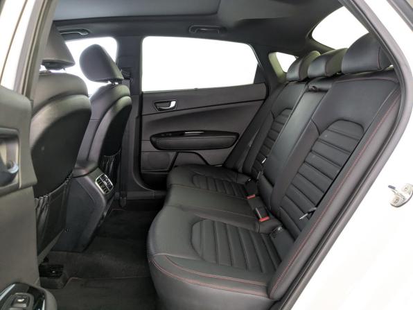 Kia Optima IV Рестайлинг с пробегом 2019 года, цена 2 350 000 рублей, 79030 км, седан, Автокод Объявления