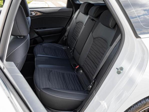Kia Ceed III Рестайлинг с пробегом 2021 года, цена 2 120 000 рублей, 69014 км, универсал, Автокод Объявления