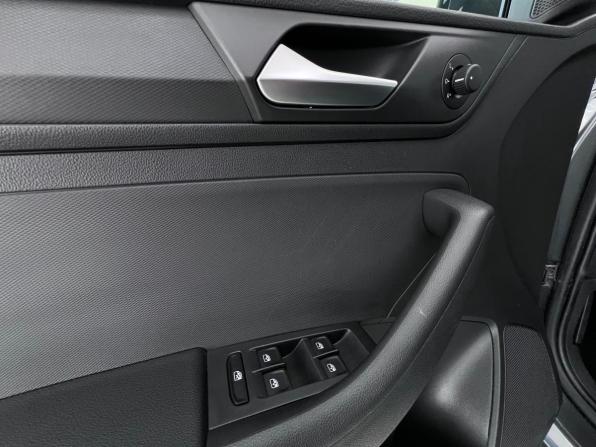 Volkswagen Polo VI с пробегом 2021 года, цена 1 850 000 рублей, 5545 км, лифтбек, Автокод Объявления