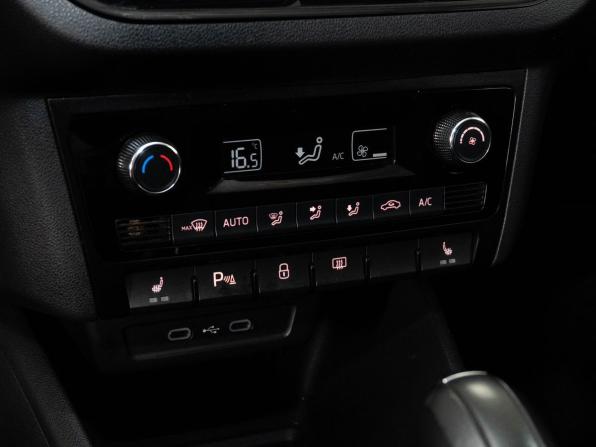 Volkswagen Polo VI с пробегом 2021 года, цена 1 914 000 рублей, 68000 км, лифтбек, Автокод Объявления