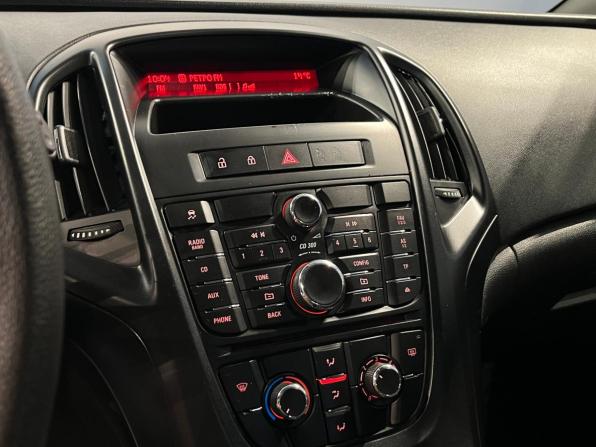 Opel Astra J с пробегом 2012 года, цена 675 000 рублей, 103407 км, хэтчбек, Автокод Объявления