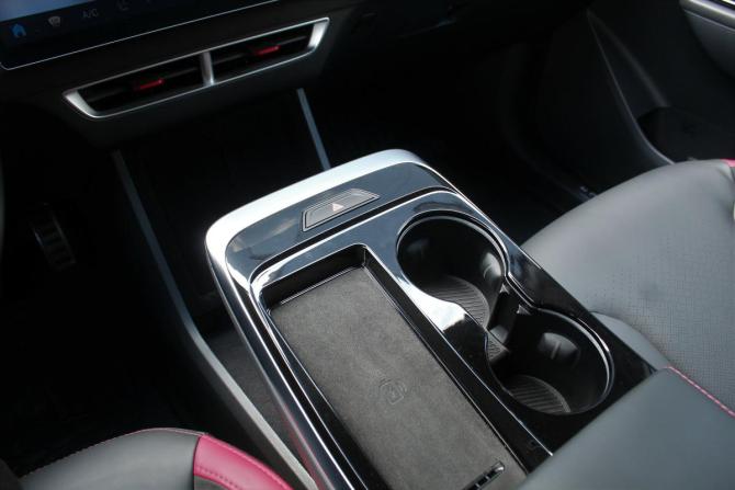 JETOUR DASHING I с пробегом 2023 года, цена 2 590 000 рублей, 24095 км, внедорожник, Автокод Объявления