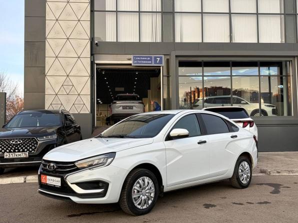 Lada (ВАЗ) Vesta I Рестайлинг (NG) с пробегом 2023 года, цена 1 043 000 рублей, 30000 км, седан, Автокод Объявления