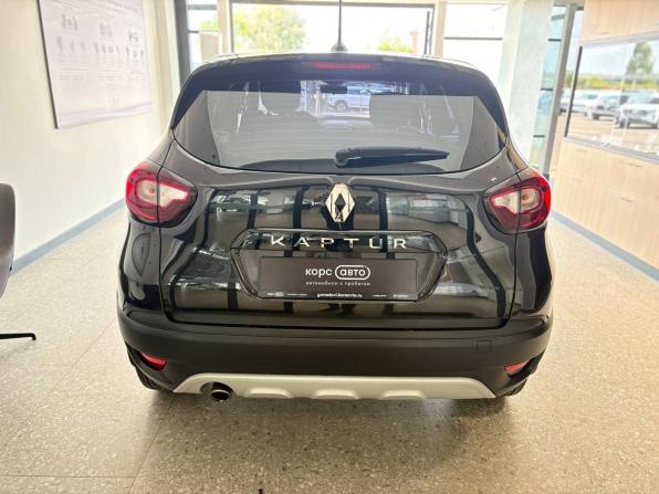 Renault Kaptur I Рестайлинг с пробегом 2021 года, цена 1 716 000 рублей, 46448 км, внедорожник, Автокод Объявления