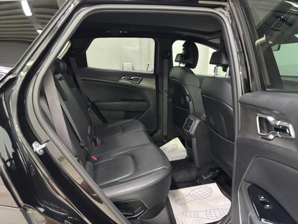 Kia Sportage V с пробегом 2023 года, цена 3 630 000 рублей, 62936 км, внедорожник, Автокод Объявления