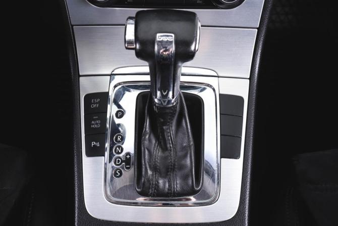 Volkswagen Passat B6 с пробегом 2010 года, цена 739 000 рублей, 179100 км, седан, Автокод Объявления