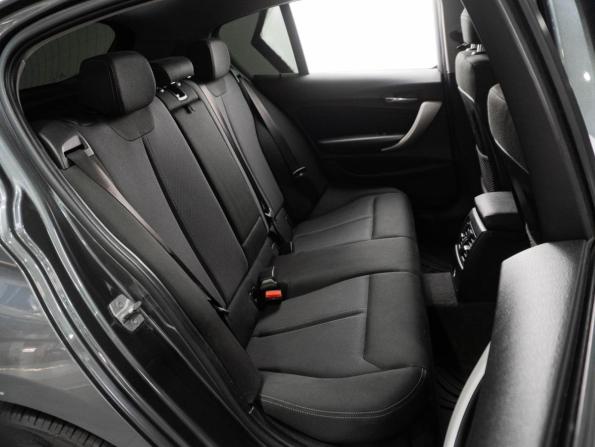 BMW 1 серии II (F20/F21) Рестайлинг 2 с пробегом 2017 года, цена 1 779 000 рублей, 79356 км, хэтчбек, Автокод Объявления