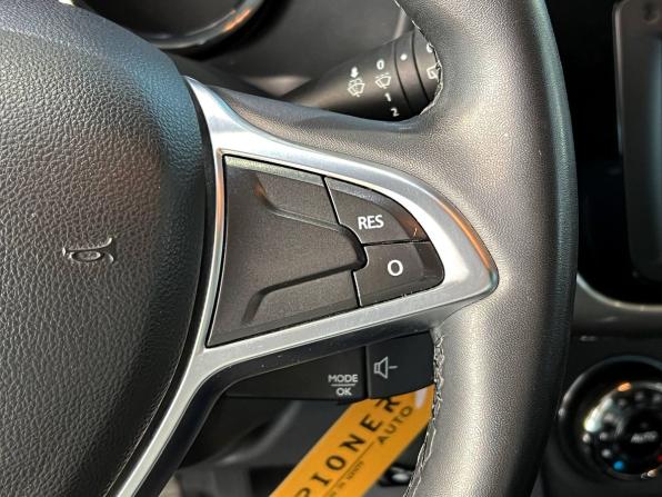 Renault Sandero II Рестайлинг с пробегом 2019 года, цена 1 350 000 рублей, 55700 км, хэтчбек, Автокод Объявления