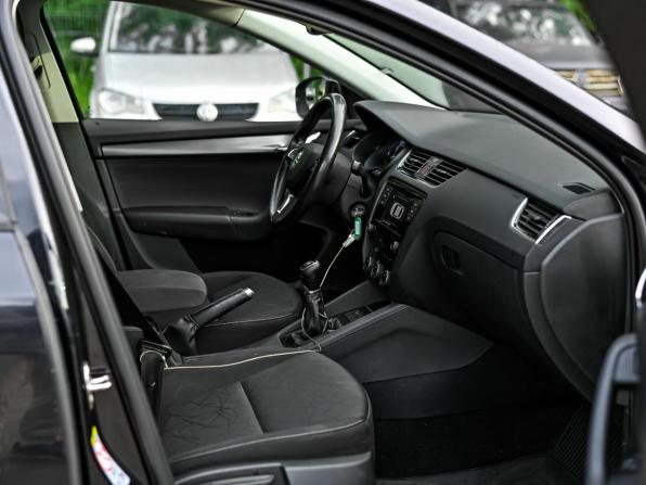 Skoda Octavia III (A7) Рестайлинг с пробегом 2018 года, цена 1 480 000 рублей, 113630 км, лифтбек, Автокод Объявления