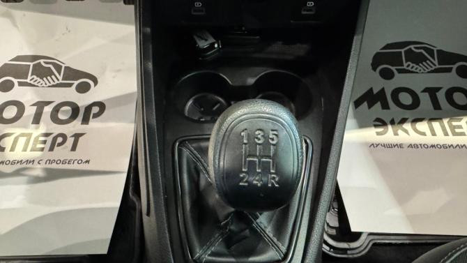 Lada (ВАЗ) Vesta I Рестайлинг (NG) с пробегом 2023 года, цена 1 099 000 рублей, 61205 км, седан, Автокод Объявления