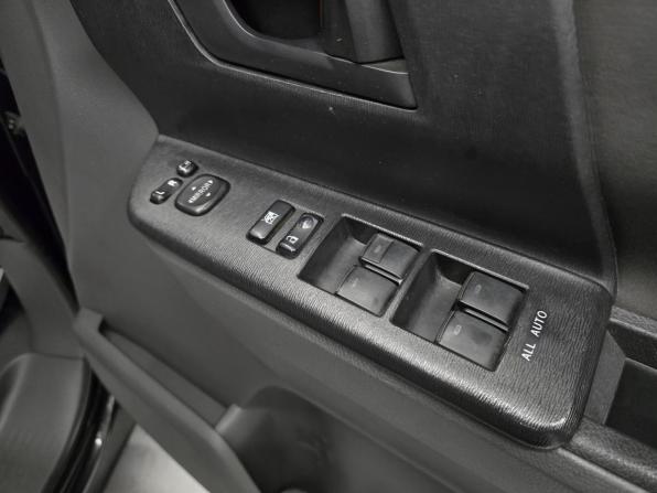 Toyota Voxy II (R70) с пробегом 2009 года, цена 1 420 000 рублей, 182800 км, минивэн, Автокод Объявления