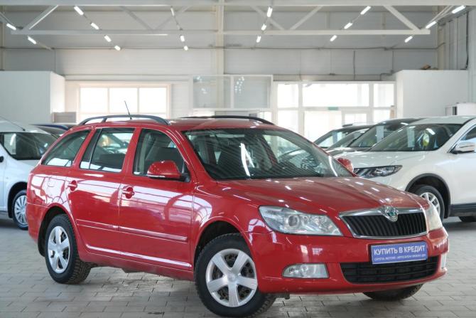 Skoda Octavia II (A5) Рестайлинг с пробегом 2012 года, цена 879 000 рублей, 254000 км, универсал, Автокод Объявления