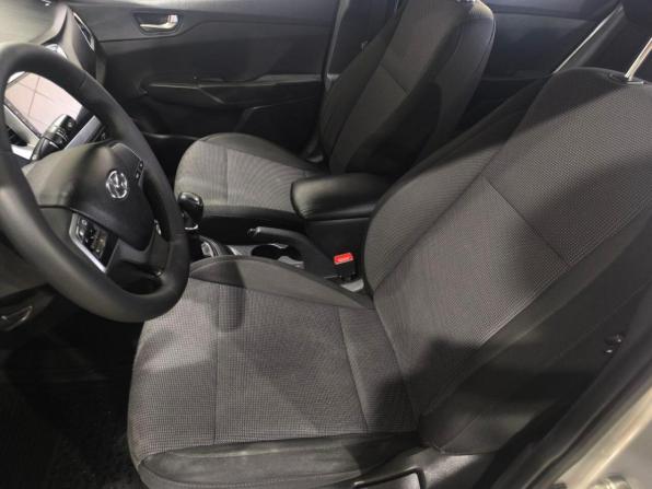 Hyundai Solaris II с пробегом 2017 года, цена 1 144 000 рублей, 158346 км, седан, Автокод Объявления