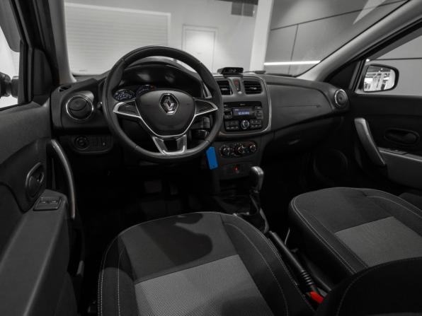 Renault Logan II Рестайлинг с пробегом 2021 года, цена 1 330 000 рублей, 63893 км, седан, Автокод Объявления