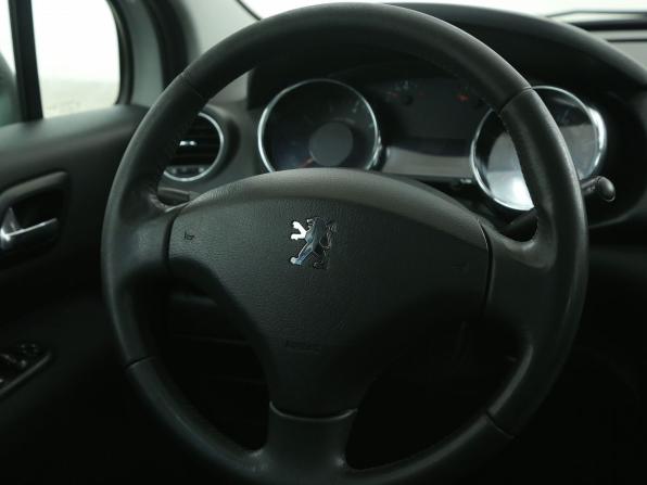 Peugeot 3008 I с пробегом 2011 года, цена 516 000 рублей, 275800 км, внедорожник, Автокод Объявления