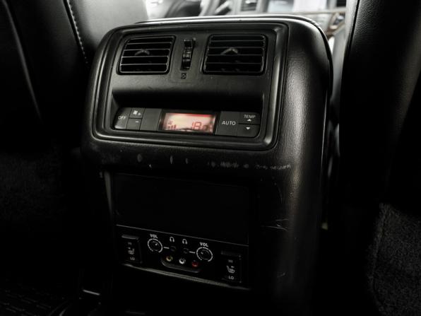 Nissan Pathfinder IV с пробегом 2016 года, цена 1 800 000 рублей, 222145 км, внедорожник, Автокод Объявления