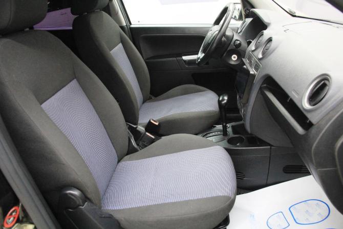 Ford Fusion I Рестайлинг с пробегом 2007 года, цена 396 000 рублей, 288600 км, хэтчбек, Автокод Объявления