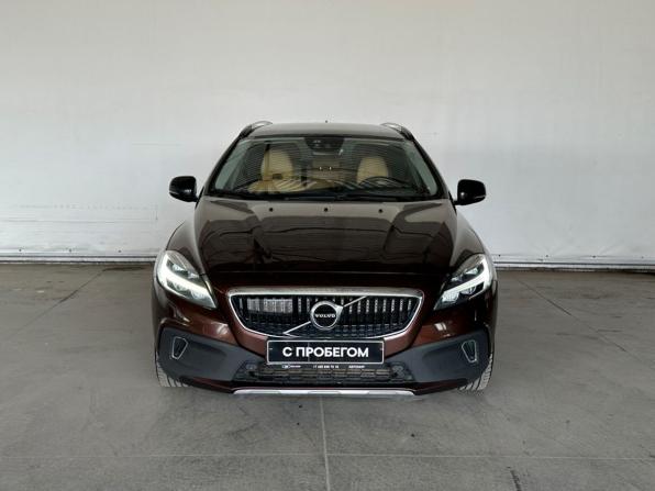 Volvo V40 Cross Country I Рестайлинг с пробегом 2016 года, цена 1 797 000 рублей, 145000 км, хэтчбек, Автокод Объявления