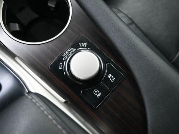 Lexus RX IV с пробегом 2019 года, цена 4 499 900 рублей, 131000 км, внедорожник, Автокод Объявления