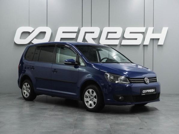 Volkswagen Touran I Рестайлинг 2 с пробегом 2010 года, цена 1 039 000 рублей, 244585 км, компактвэн, Автокод Объявления