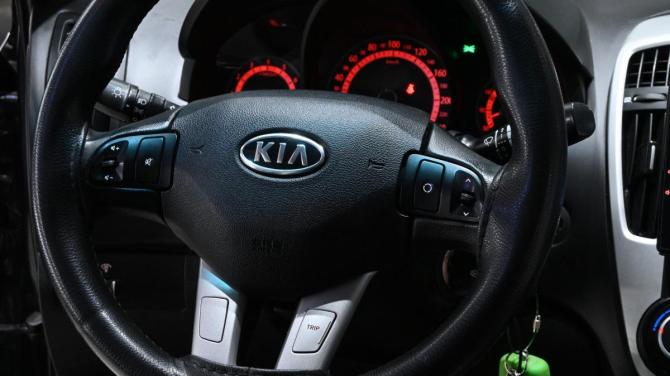 Kia Ceed I Рестайлинг с пробегом 2011 года, цена 725 000 рублей, 190728 км, хэтчбек, Автокод Объявления