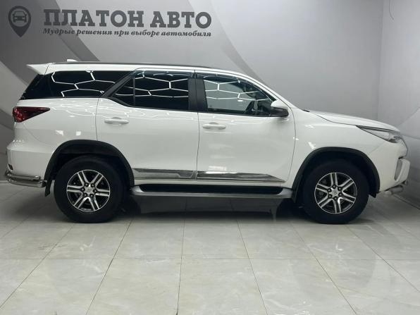 Toyota Fortuner II с пробегом 2017 года, цена 2 999 000 рублей, 217000 км, внедорожник, Автокод Объявления