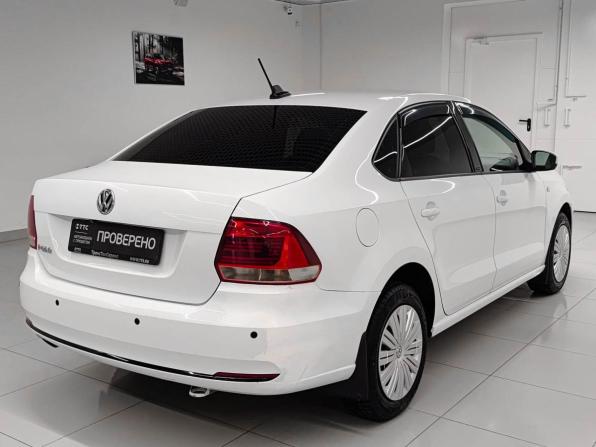 Volkswagen Polo V Рестайлинг с пробегом 2017 года, цена 930 000 рублей, 113585 км, седан, Автокод Объявления