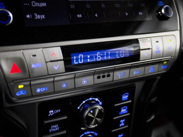 Toyota Land Cruiser Prado 150 Series Рестайлинг 3 с пробегом 2020 года, цена 7 600 000 рублей, 98329 км, внедорожник, Автокод Объявления