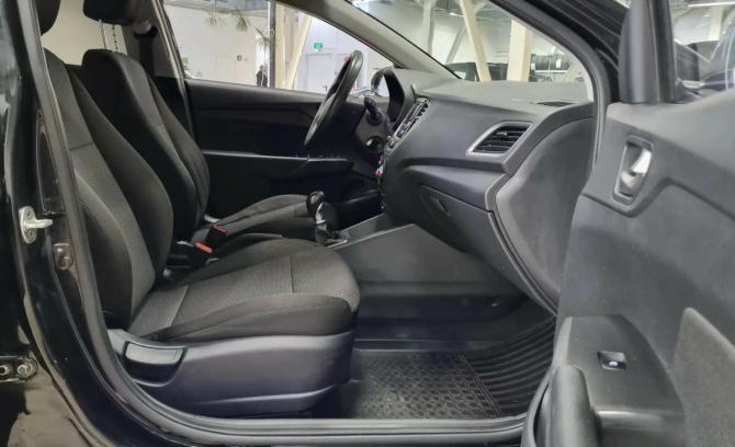 Hyundai Solaris II с пробегом 2018 года, цена 1 130 000 рублей, 125011 км, седан, Автокод Объявления
