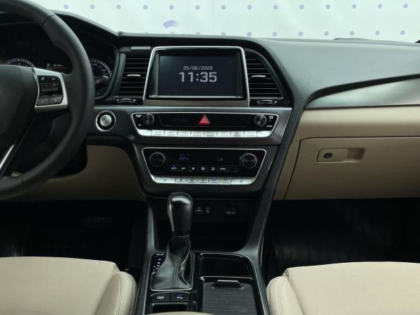 Hyundai Sonata VII (LF) Рестайлинг с пробегом 2018 года, цена 1 650 000 рублей, 152041 км, седан, Автокод Объявления