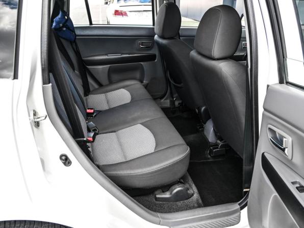Mazda Demio II (DY) Рестайлинг с пробегом 2006 года, цена 499 000 рублей, 267896 км, хэтчбек, Автокод Объявления