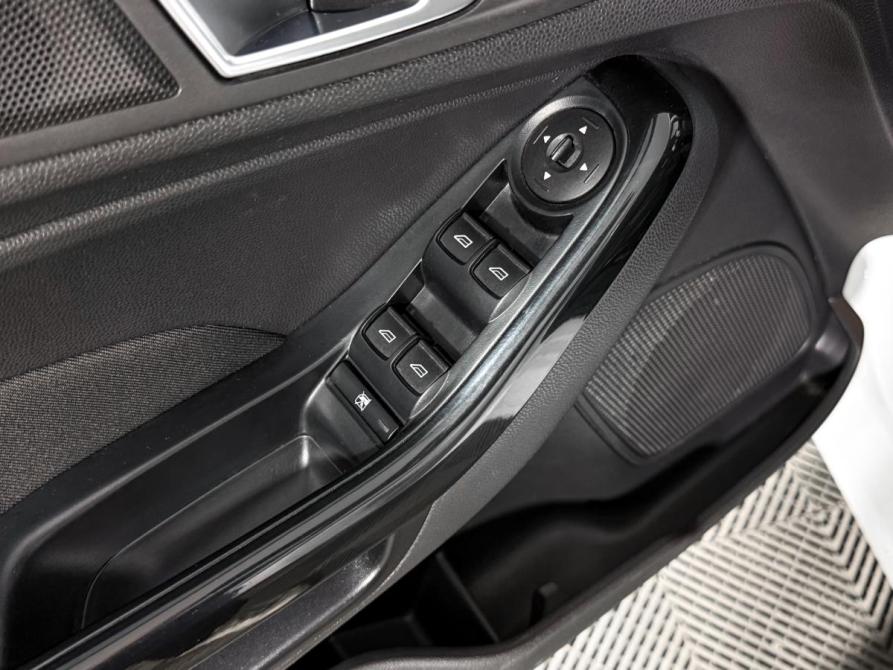 Ford Fiesta Mk6 Рестайлинг Санкт-Петербург  - изображение 10