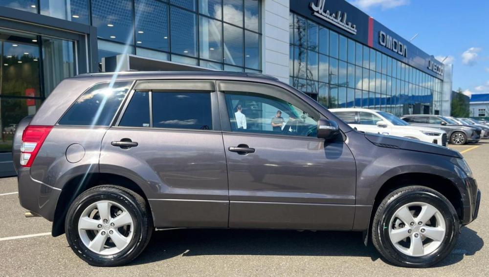 Suzuki Grand Vitara II Рестайлинг Томск  - изображение 9